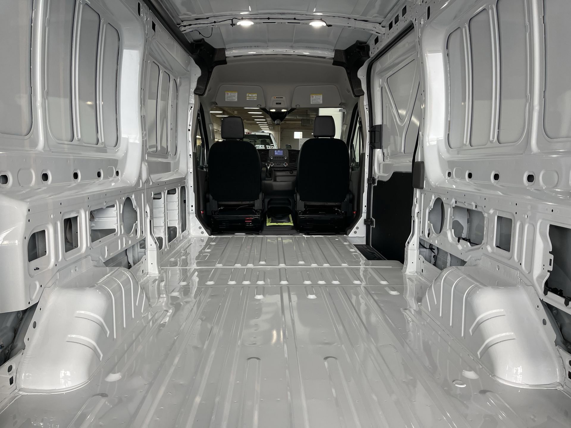 New 2024 Ford Transit 250 148 Medium Roof image 35