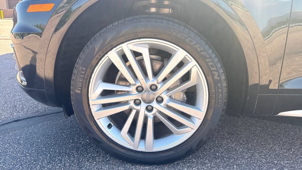 Used 2018 Audi Q5 2.0T Premium Plus w/ Premium Plus Package AWD/4WD image 16