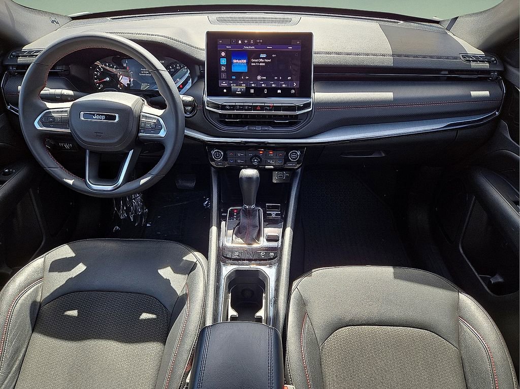 Used 2024 Jeep Compass Trailhawk image 18