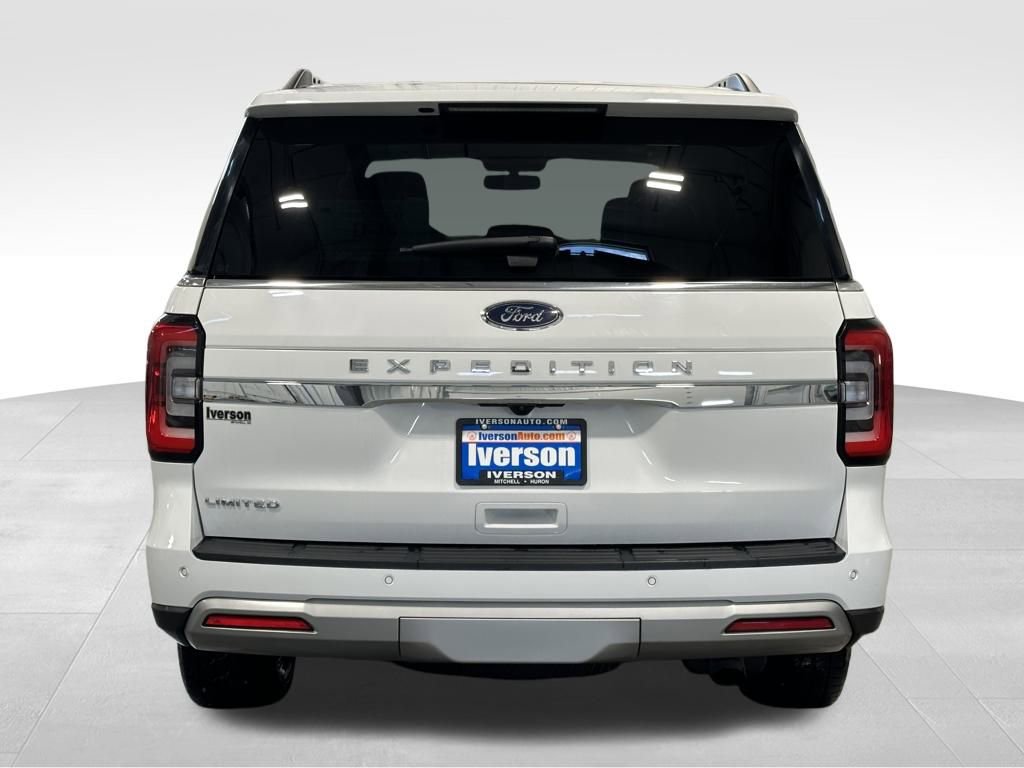 Used 2024 Ford Expedition Limited image 6