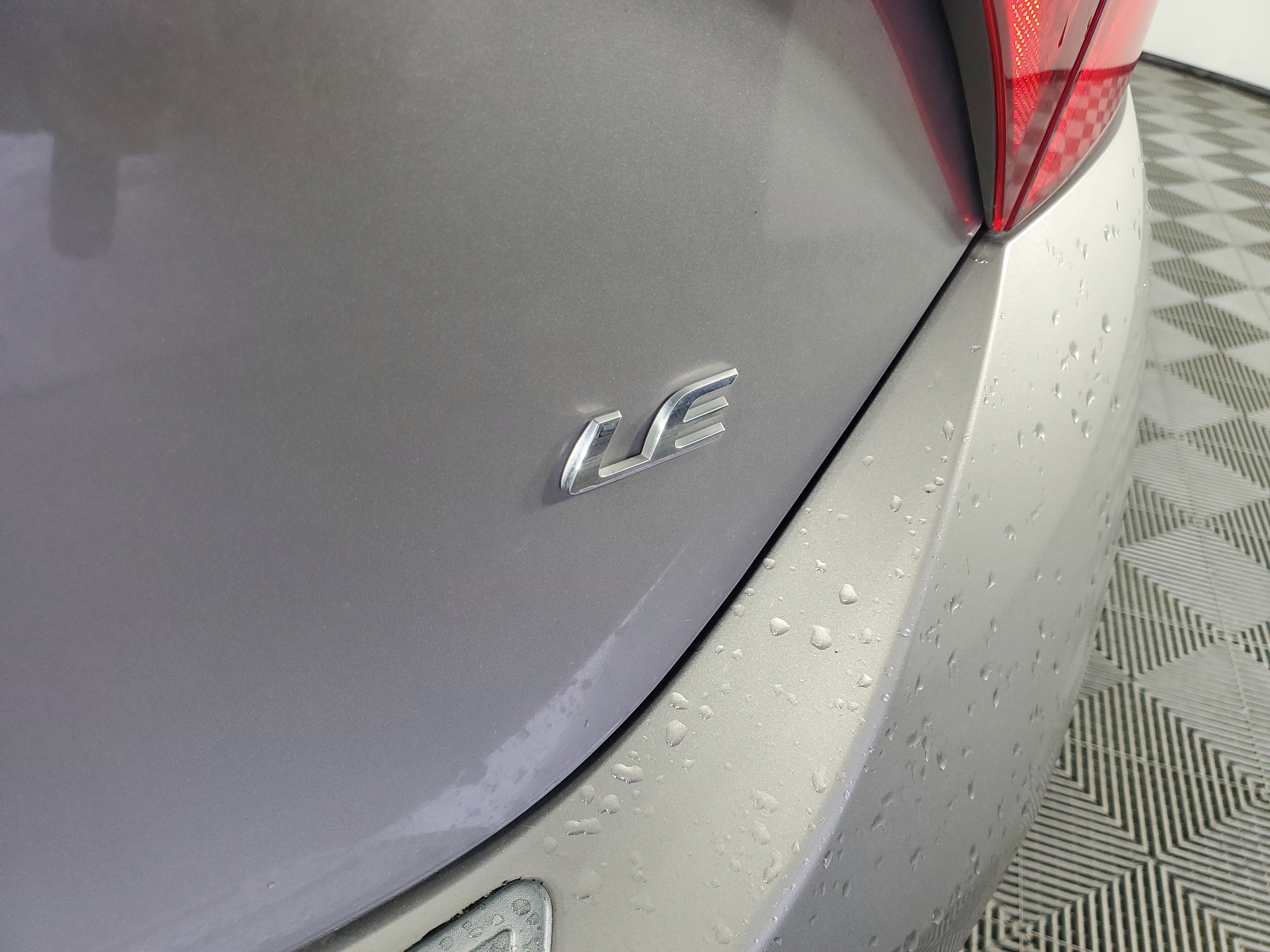 Used 2014 Toyota Corolla LE image 27