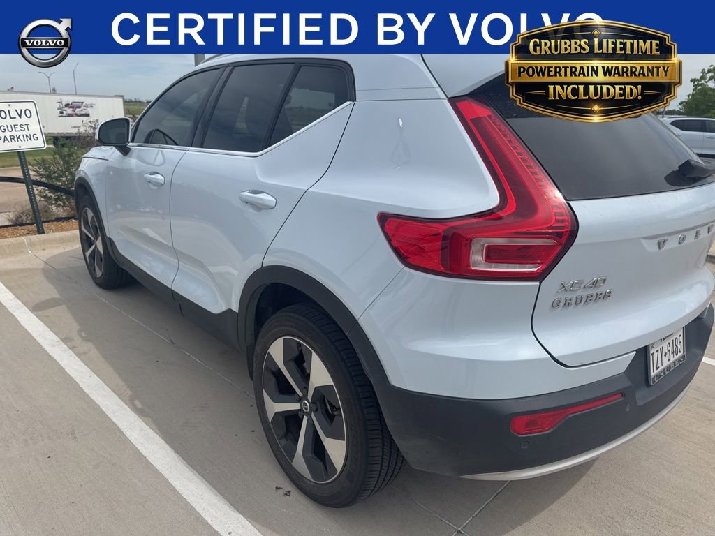 Used 2024 Volvo XC40 B5 Core AWD/4WD image 4