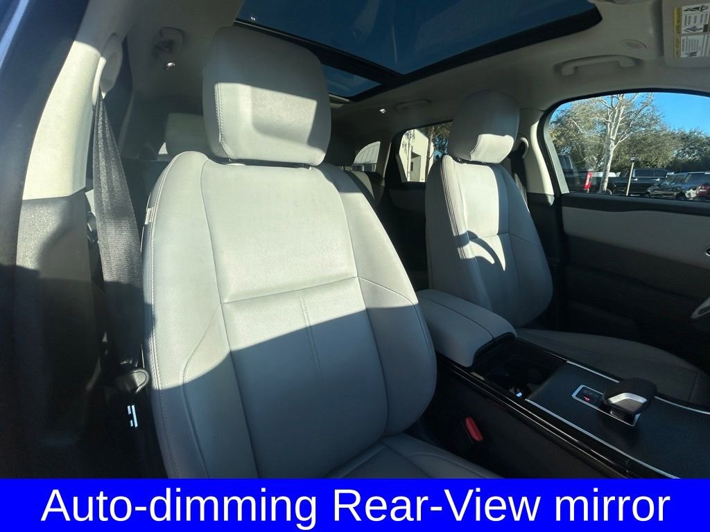 Used 2025 Land Rover Range Rover Velar Dynamic SE AWD/4WD image 25