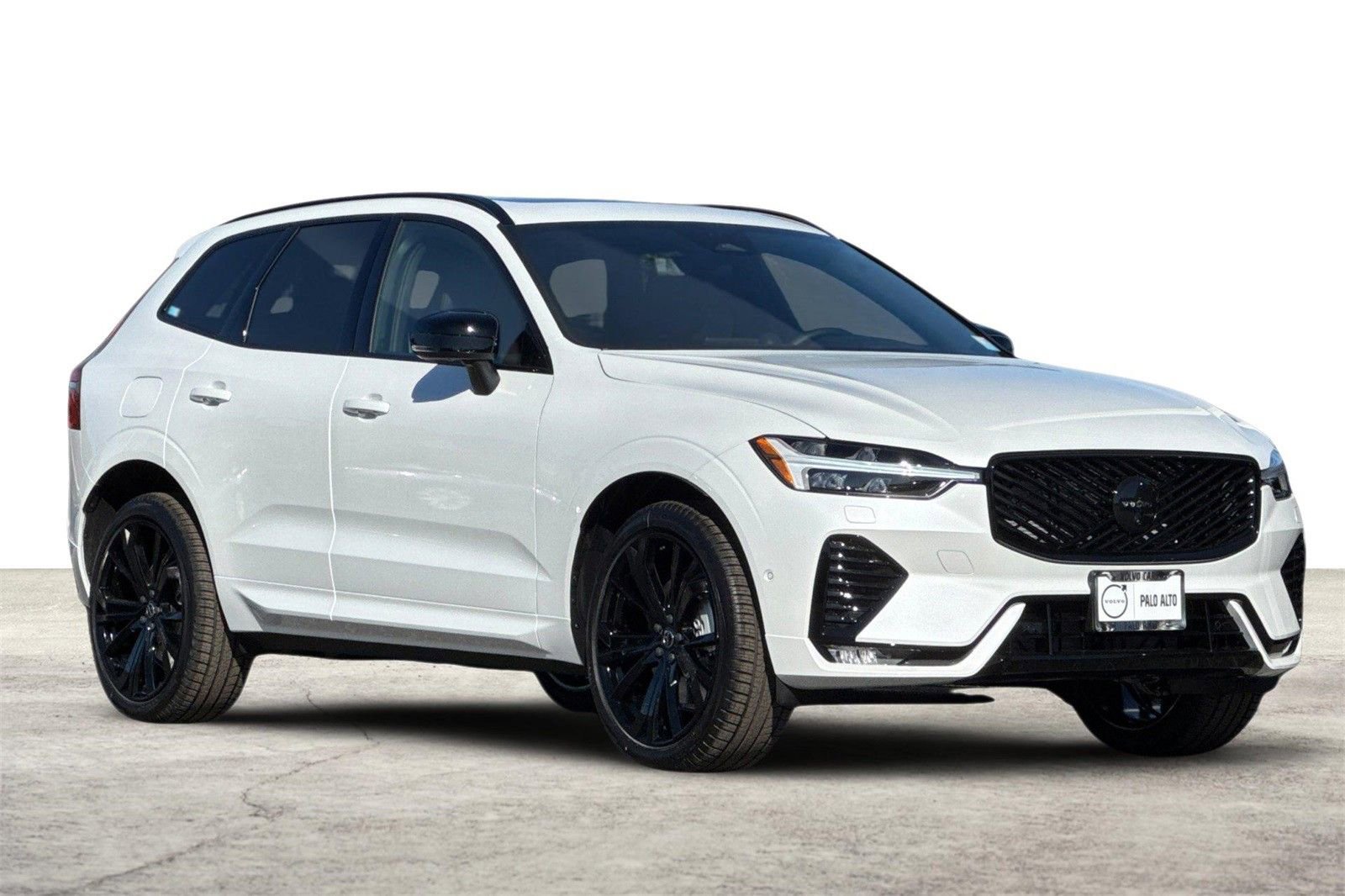 New 2026 Volvo XC60 B5 Ultra w/ Protection Package Premier AWD/4WD image 9