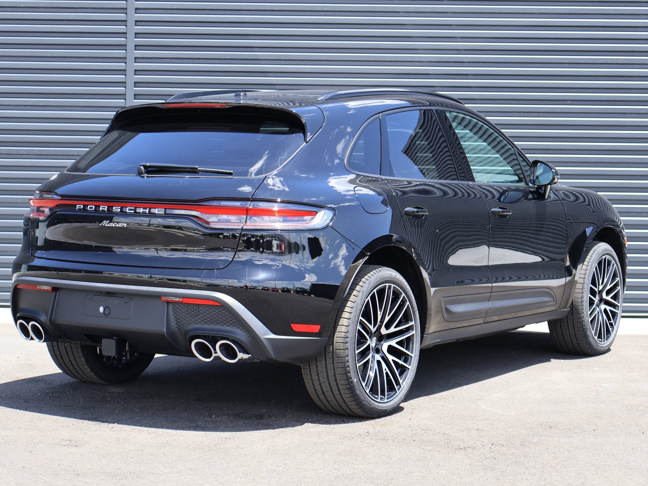 New 2026 Porsche Macan AWD/4WD image 9