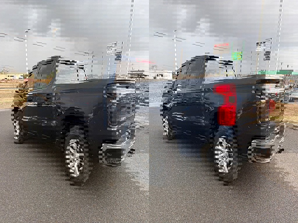 Used 2020 Chevrolet Silverado 1500 LT w/ All-Star Edition image 4