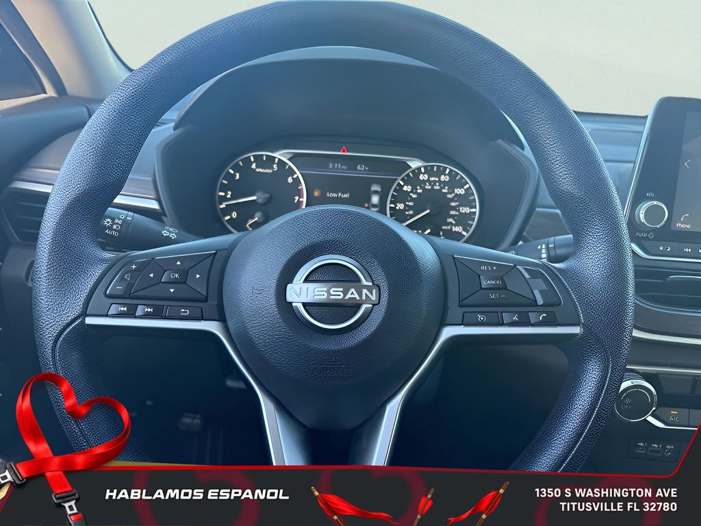 Used 2024 Nissan Altima 2.5 SV image 16