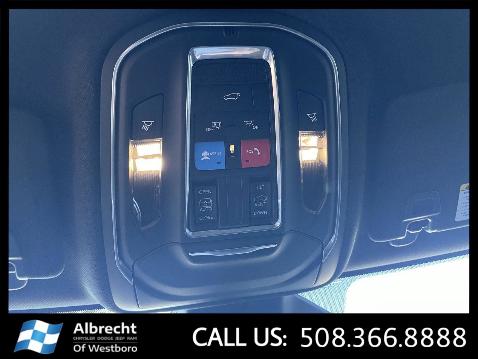 New 2026 Jeep Grand Cherokee Altitude image 23