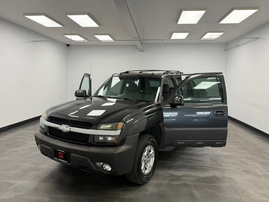 Used 2003 Chevrolet Avalanche 4x4 w/ Suspension Package, Off-Road image 29