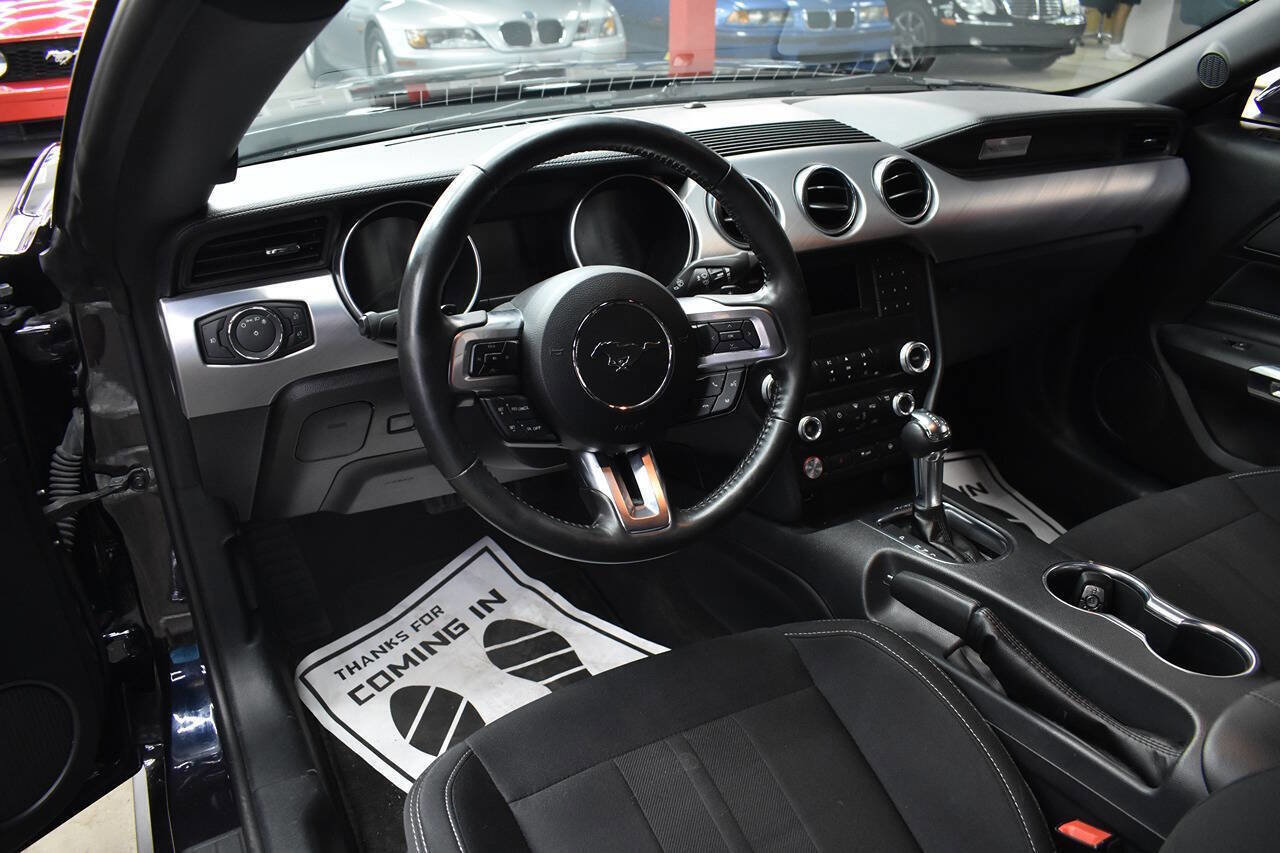 Used 2022 Ford Mustang GT RWD image 25