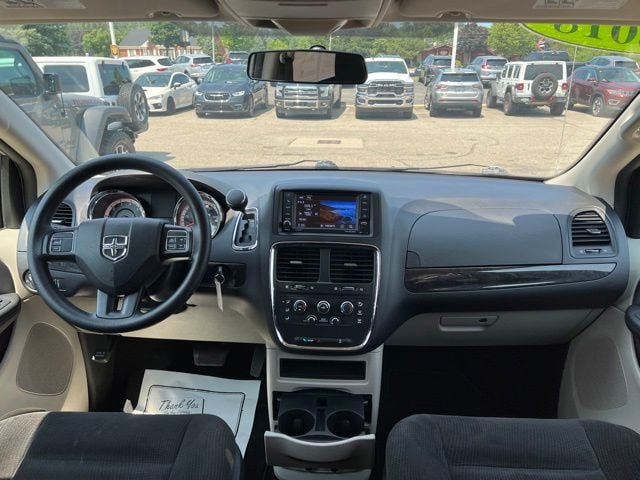 Certified 2018 Dodge Grand Caravan SE FWD image 14