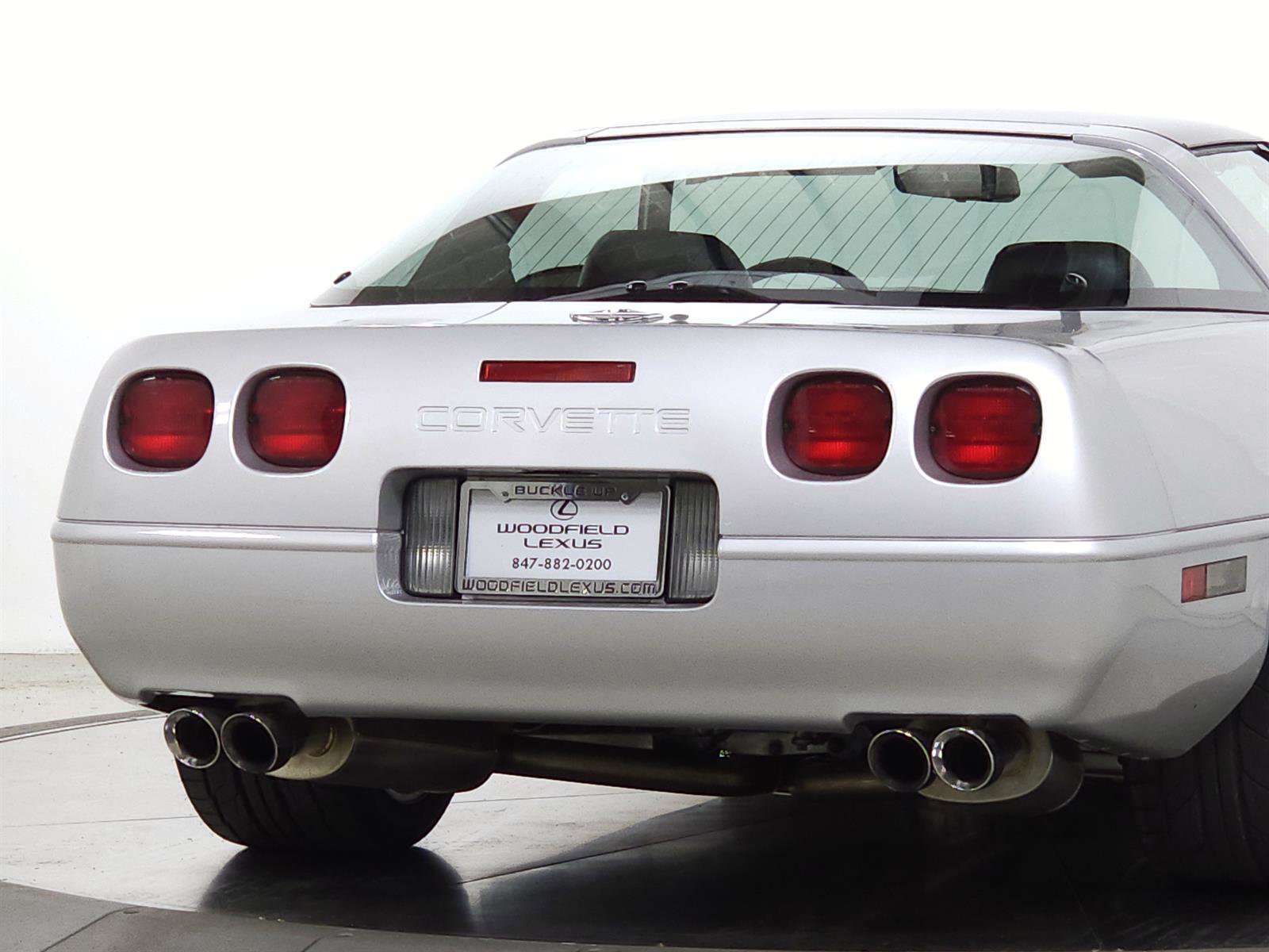 Used 1996 Chevrolet Corvette Coupe RWD image 9