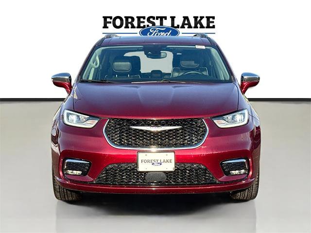 Used 2021 Chrysler Pacifica Limited image 2