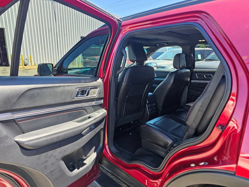 Certified 2018 Ford Explorer Sport AWD/4WD image 11