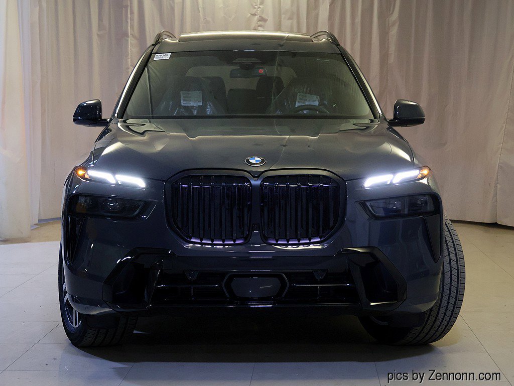 Used 2026 BMW X7 xDrive40i AWD/4WD image 2