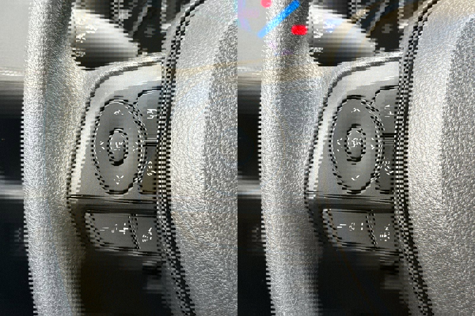 New 2025 Toyota RAV4 XLE image 27