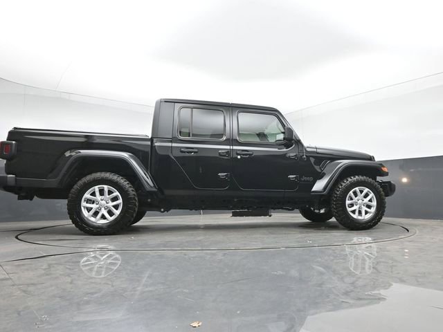 Used 2023 Jeep Gladiator Sport AWD/4WD image 38