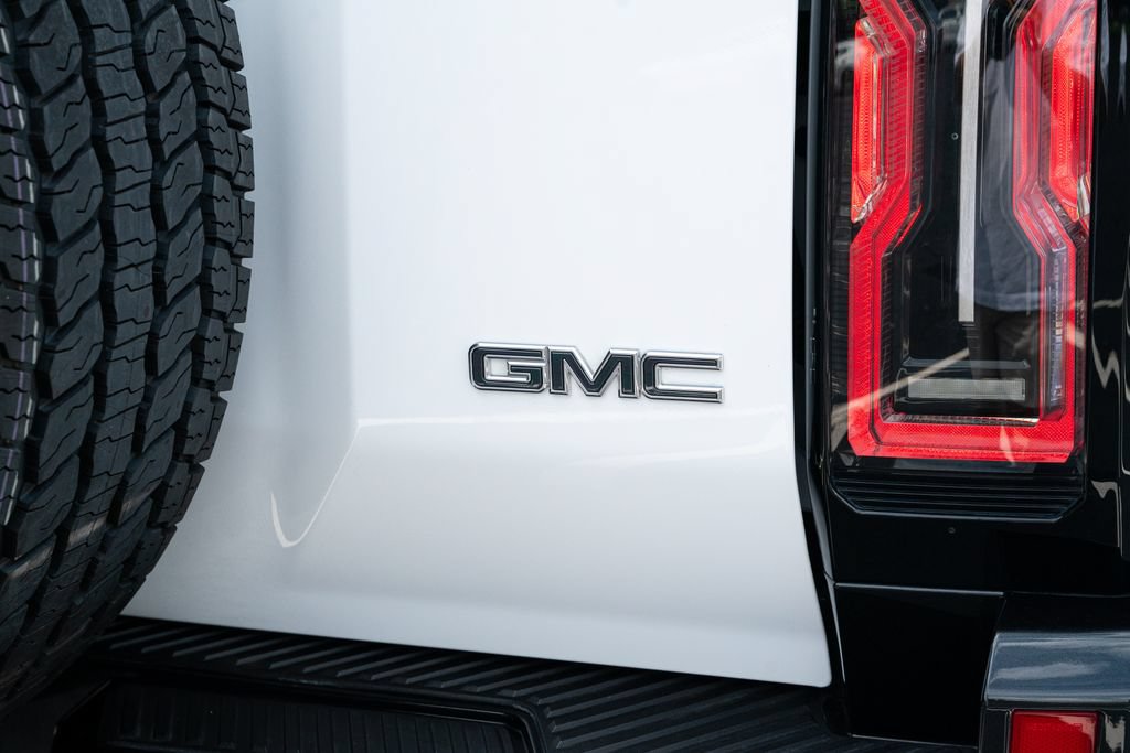 Used 2025 GMC Hummer EV 2X AWD/4WD image 13