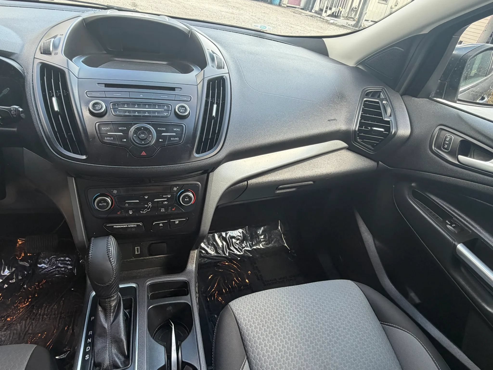 Used 2018 Ford Escape SE FWD image 22