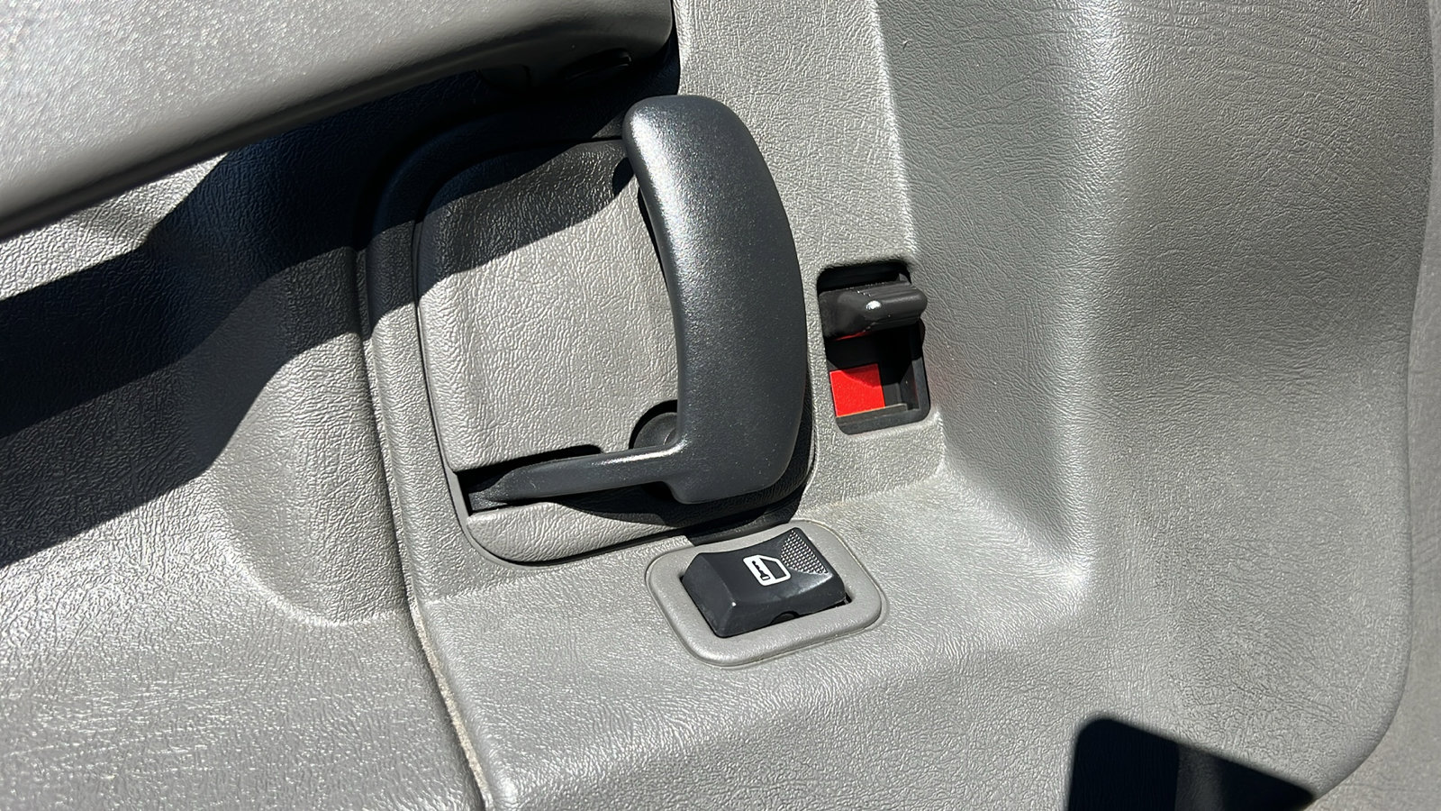 Certified 2023 Chevrolet Express 2500 w/ Driver Convenience Package image 15