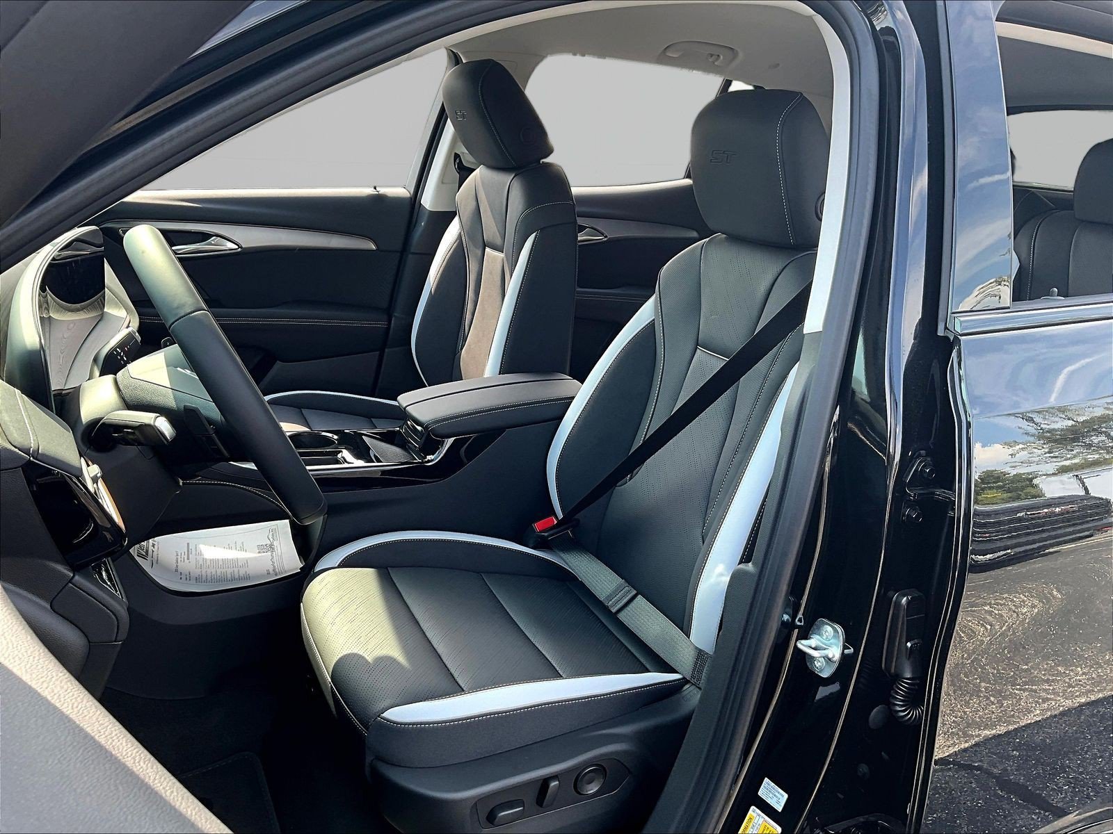 New 2026 Buick Envision Sport Touring AWD/4WD image 16
