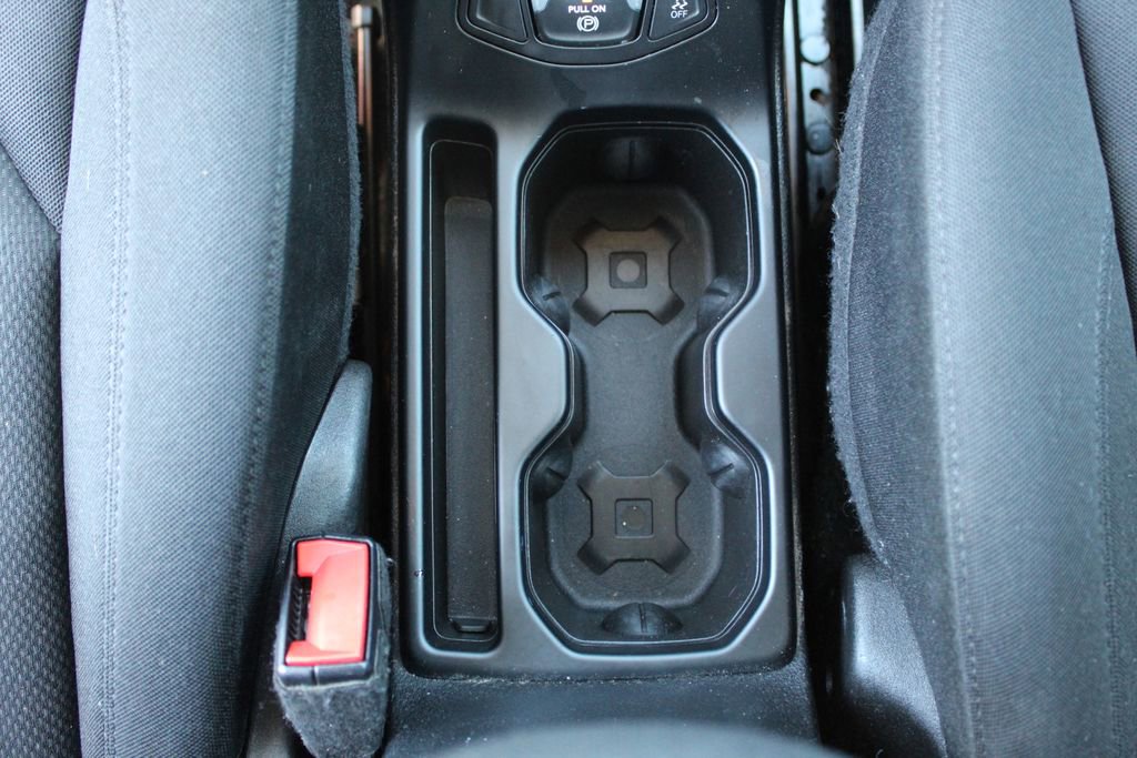 Used 2018 Jeep Renegade Sport w/ Power & Air Group image 17