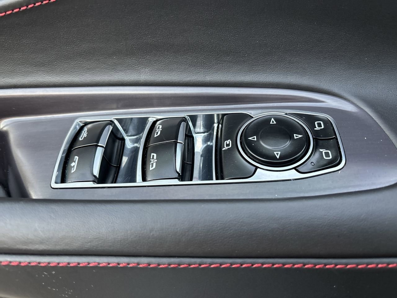 Used 2023 Chevrolet Corvette Stingray Premium Conv w/ Stealth Interior Trim Package image 16