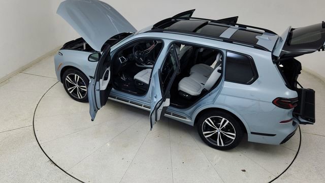 Used 2026 BMW X7 xDrive40i image 96