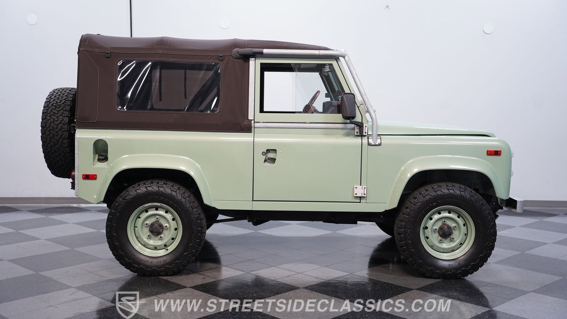 Used 1997 Land Rover Defender 90 AWD/4WD image 13