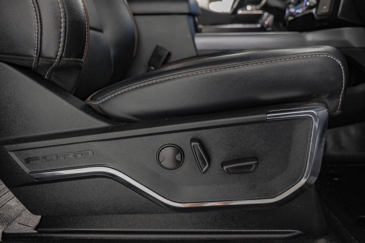 Used 2024 Ford F350 Lariat w/ FX4 Off-Road Package image 35