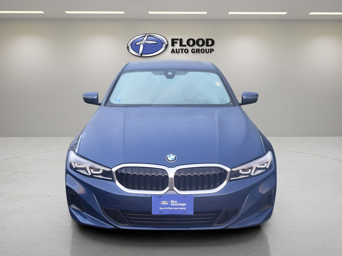Used 2024 BMW 330i xDrive Sedan w/ Premium Package AWD/4WD image 2