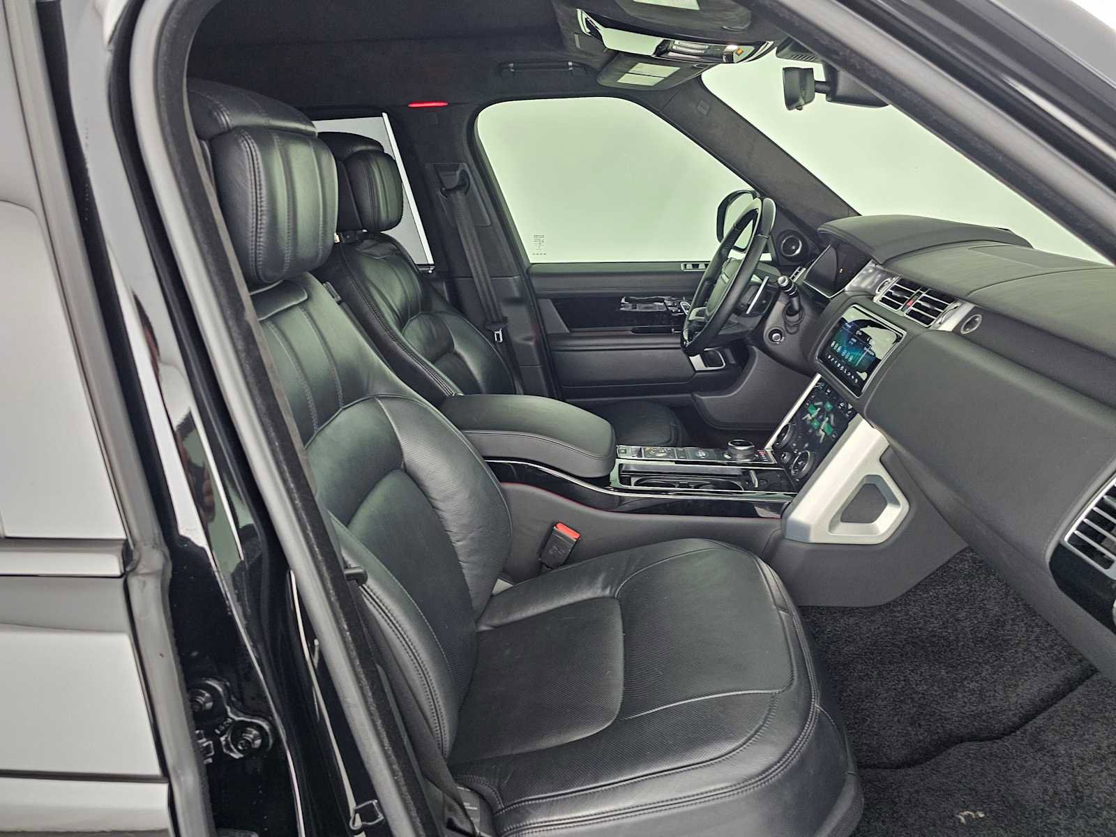Used 2021 Land Rover Range Rover Long Wheelbase Autobiography image 10