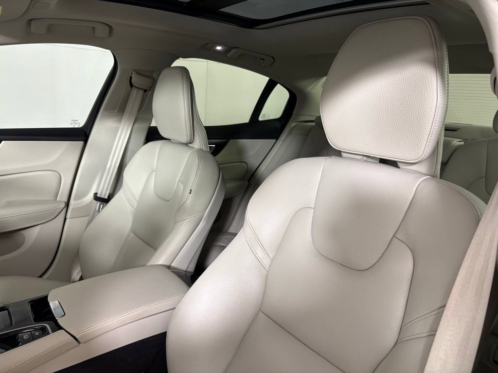 Used 2024 Volvo S60 T8 Ultimate w/ Climate Package image 19