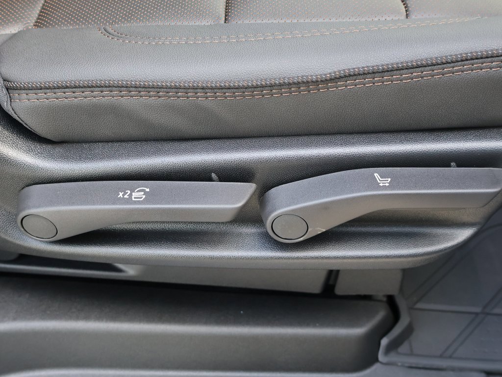 New 2026 Chevrolet Suburban High Country image 44