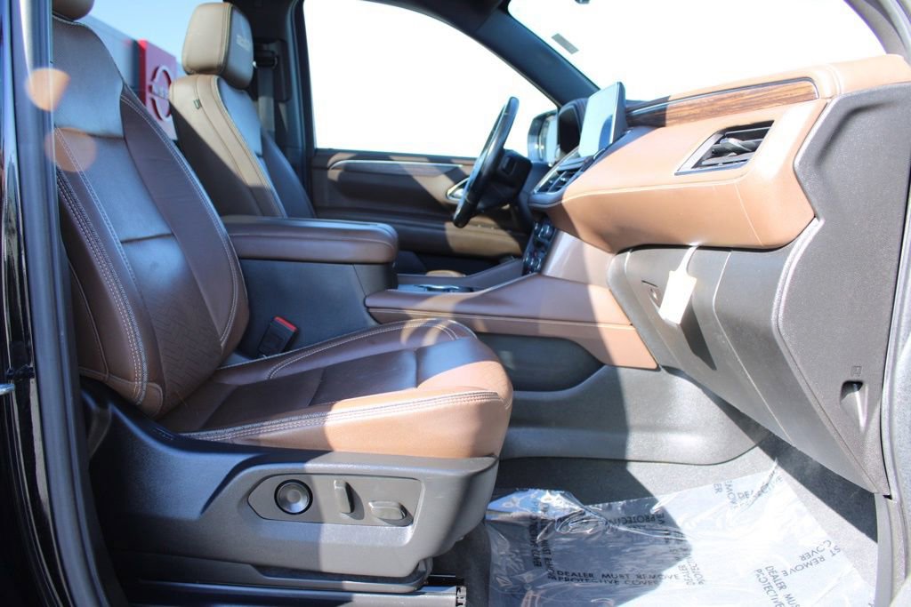 Used 2021 Chevrolet Suburban High Country image 19