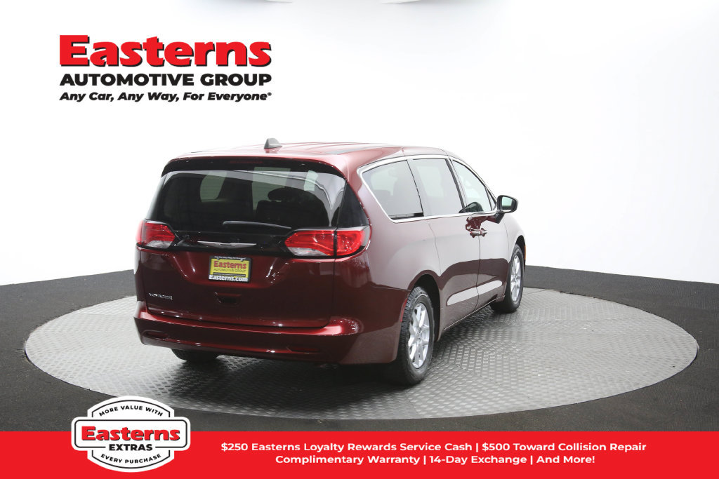 Used 2023 Chrysler Voyager LX FWD image 40
