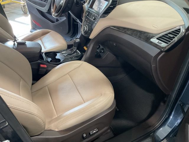 Used 2017 Hyundai Santa Fe Sport image 19