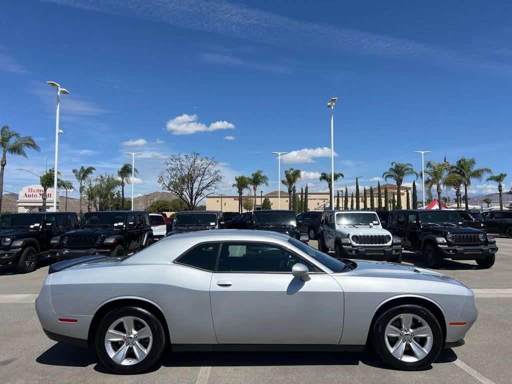 Used 2023 Dodge Challenger SXT image 9