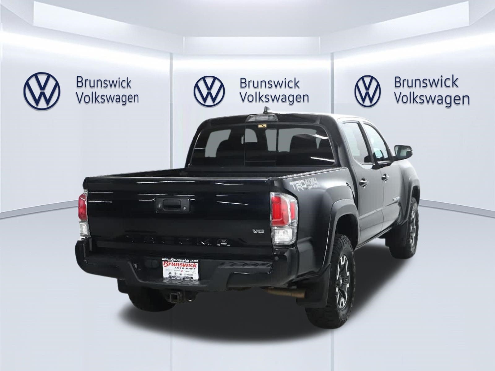 Certified 2020 Toyota Tacoma TRD Off-Road w/ Technology Package AWD/4WD image 45