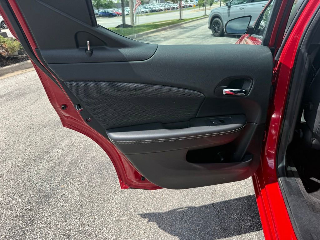 Used 2013 Dodge Avenger SE FWD image 31