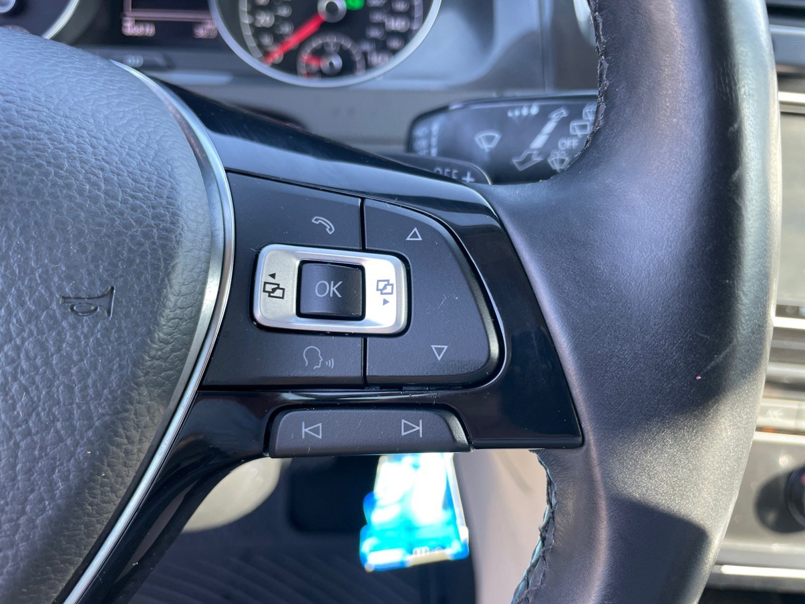 Used 2018 Volkswagen Golf S image 15