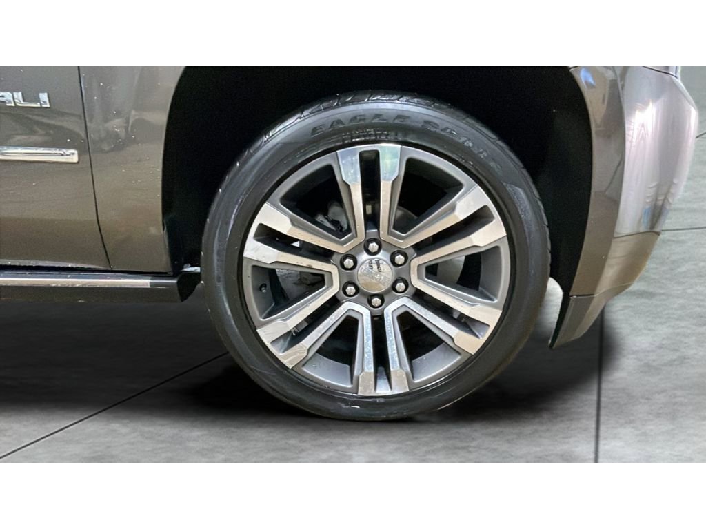 Used 2019 GMC Yukon Denali w/ Denali Ultimate Package AWD/4WD image 19