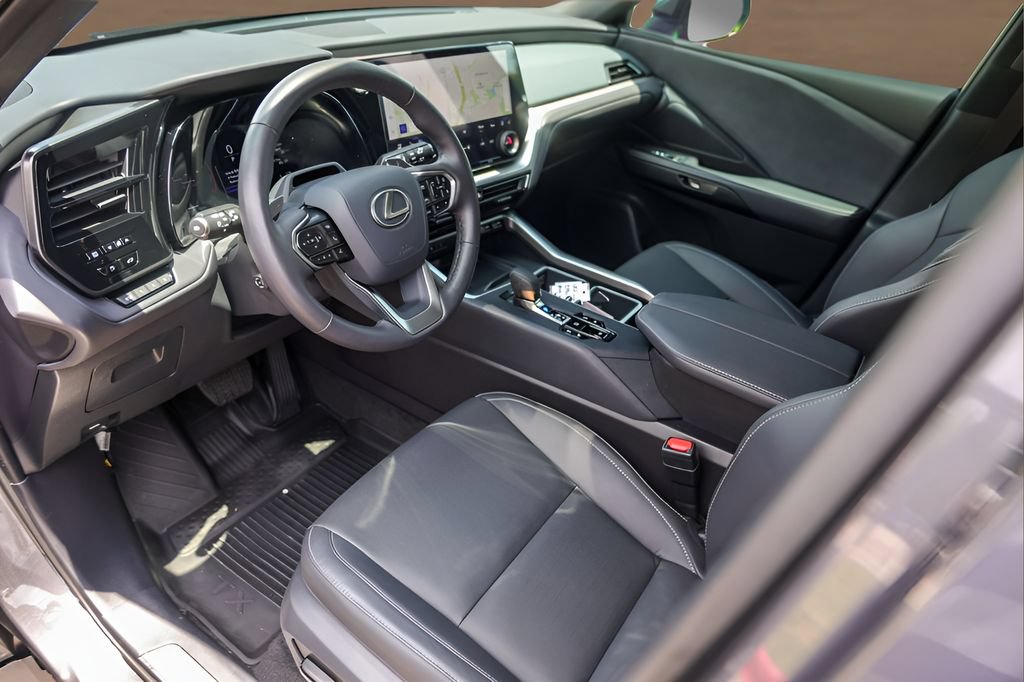 Used 2025 Lexus TX 350 AWD w/ Technology Package image 10