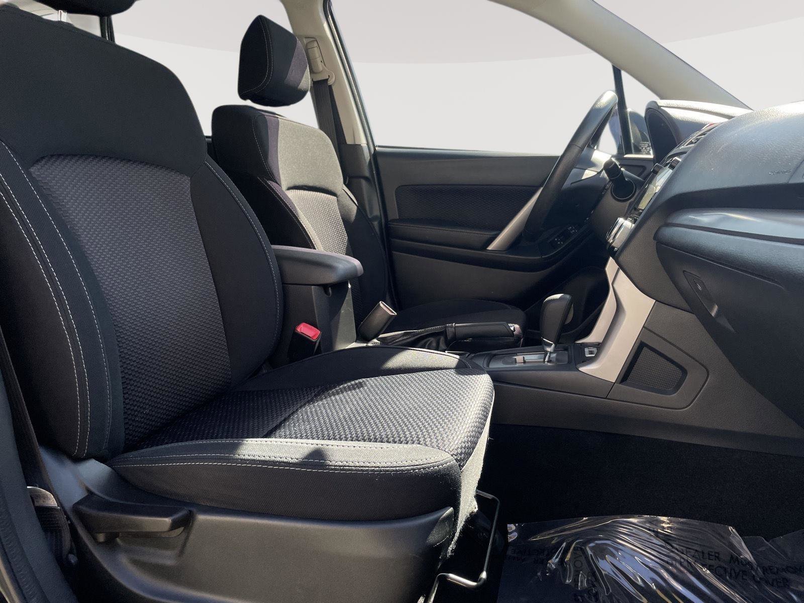 Used 2017 Subaru Forester 2.5i Premium w/ All-Weather Package image 9