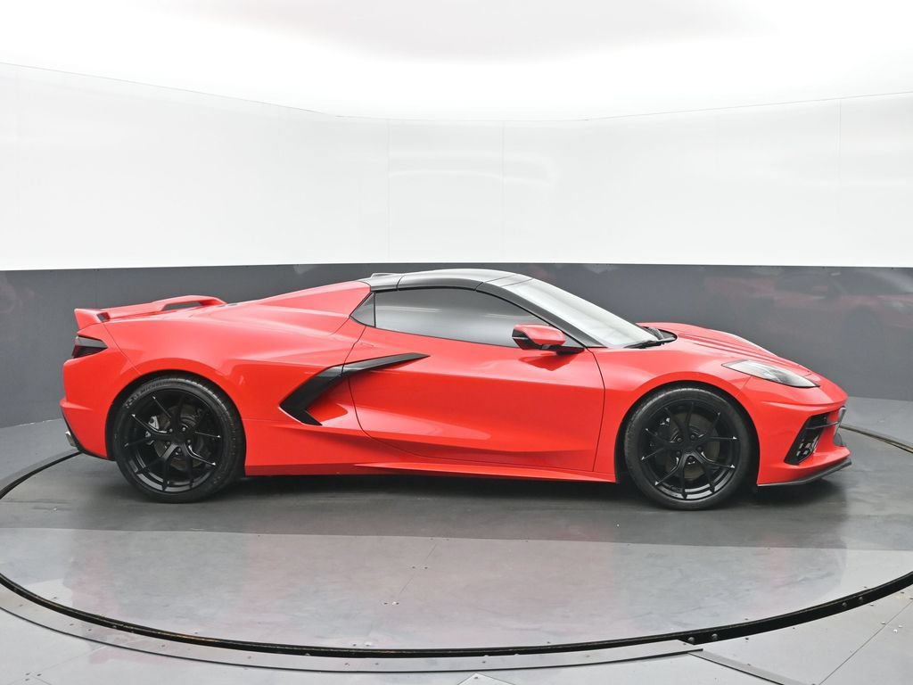 Used 2021 Chevrolet Corvette Stingray Preferred Conv w/ Z51 Performance Package RWD image 2