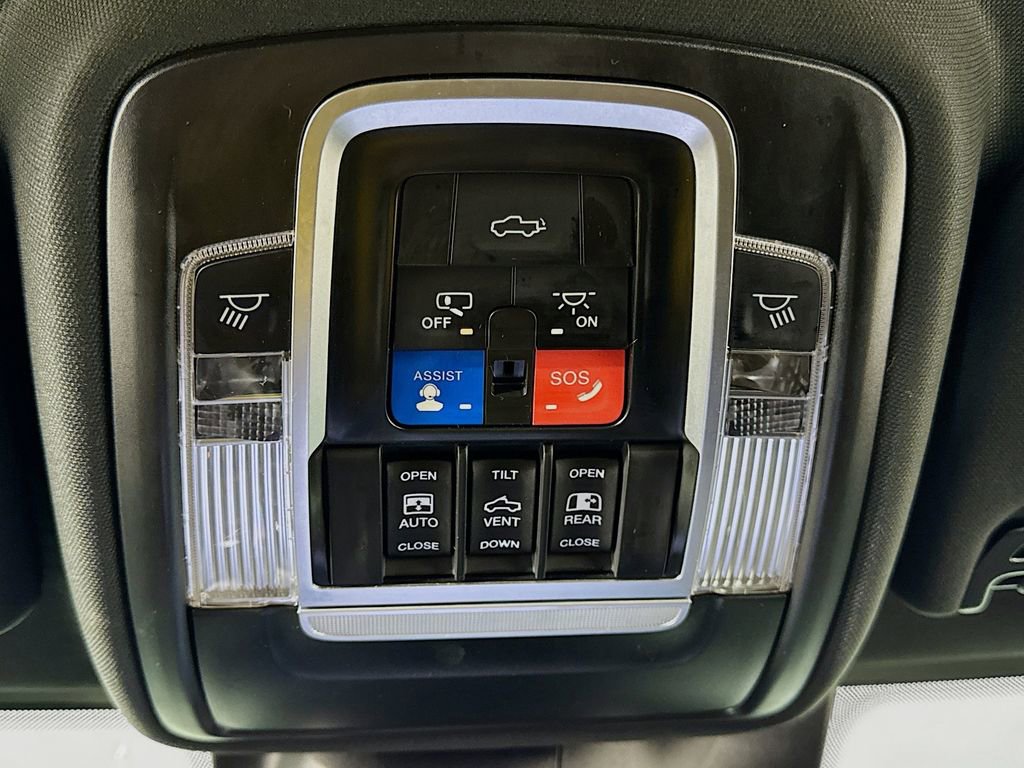 Used 2024 RAM 3500 Laramie w/ Night Edition image 20