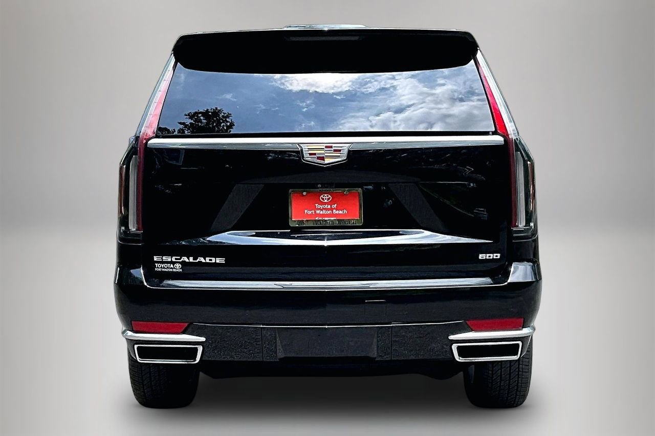 Used 2023 Cadillac Escalade Premium Luxury w/ LPO, Floor Liner Package AWD/4WD image 6