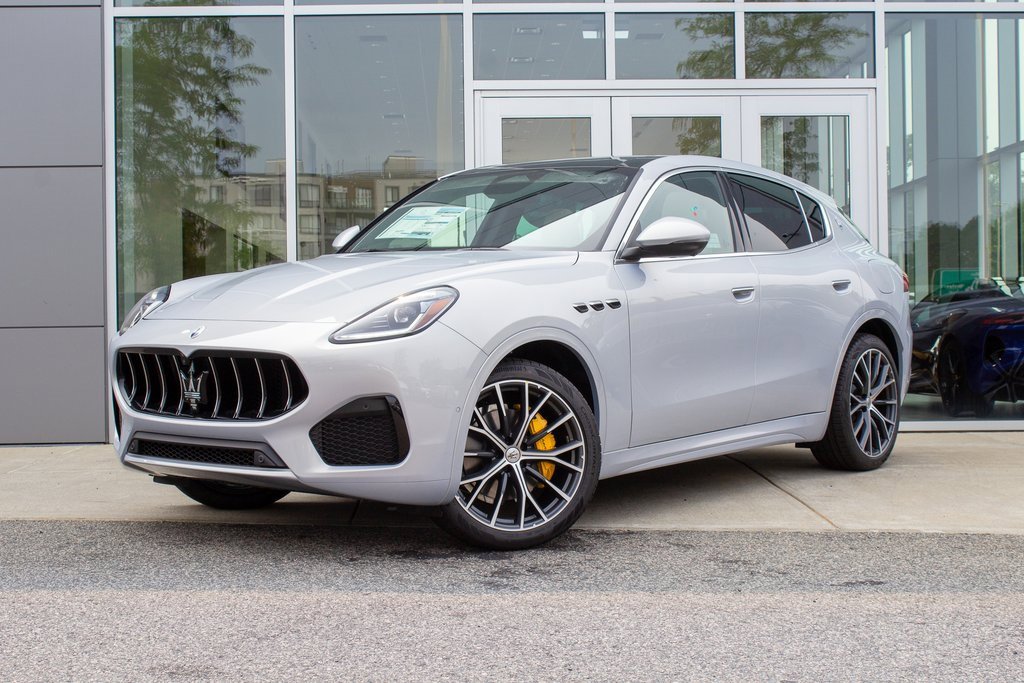 New 2025 Maserati Grecale GT