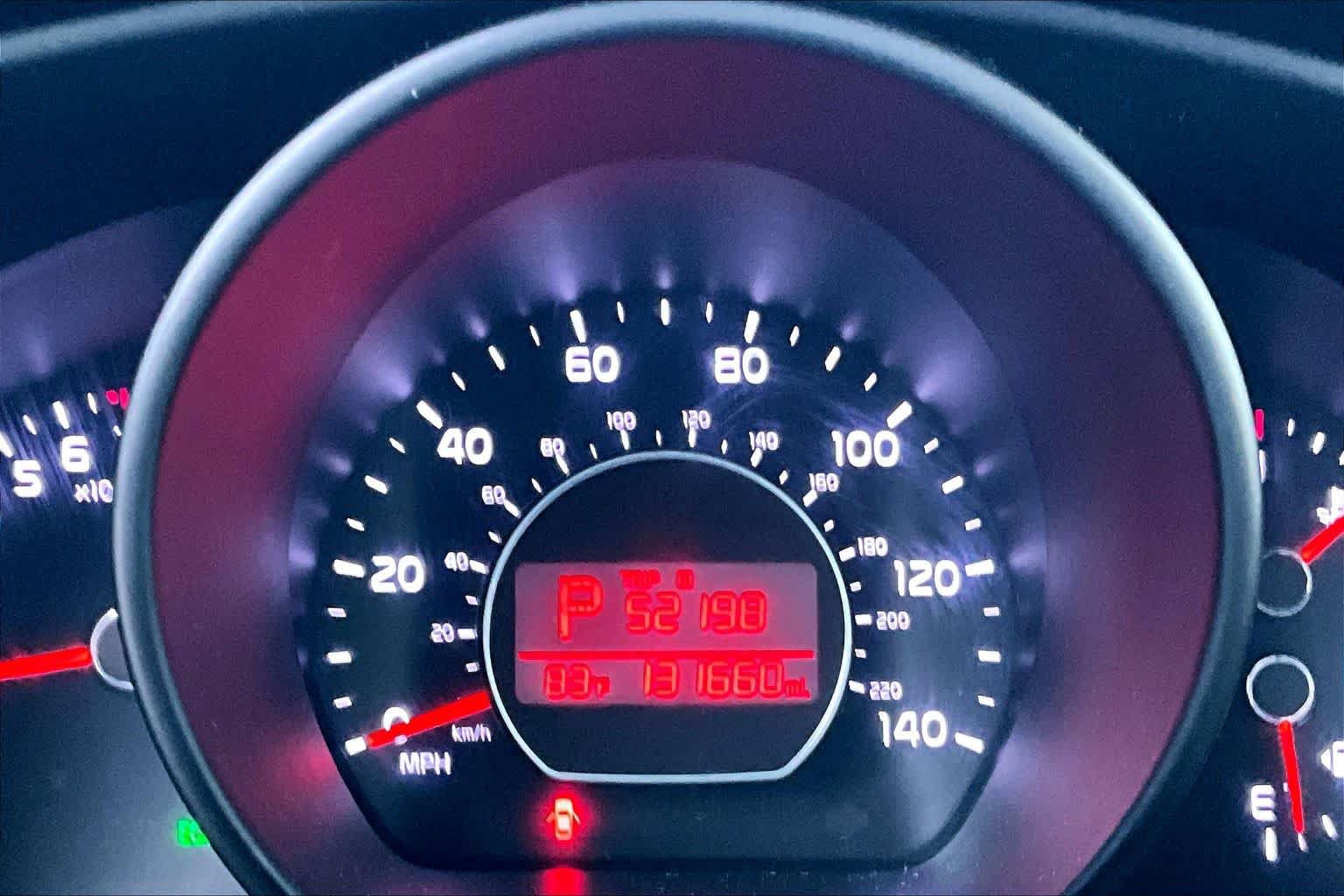 Used 2014 Kia Soul ! w/ Sun & Sound Package FWD image 25