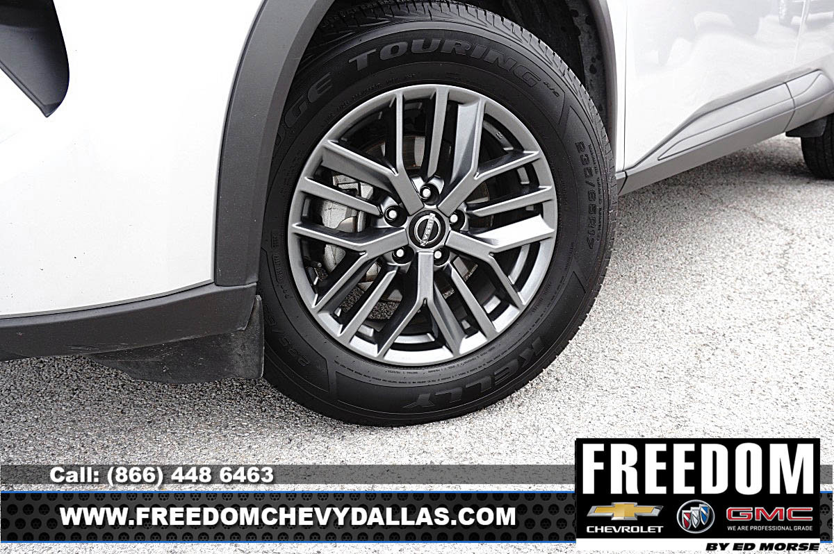 Used 2024 Nissan Rogue S FWD image 44